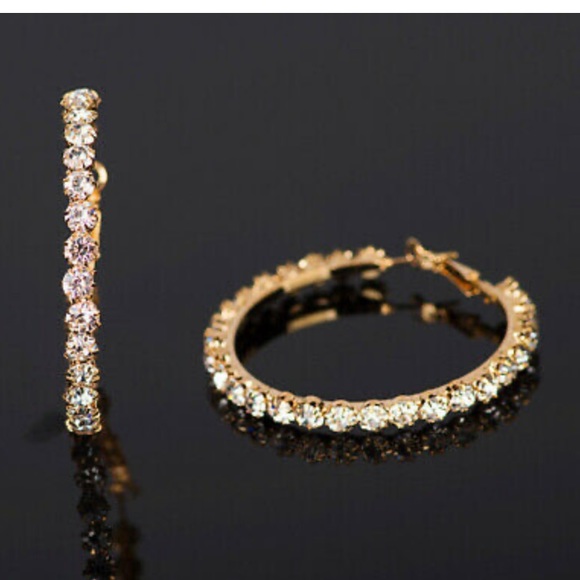 New 18k Gold plated Hoop Earrings - Picture 3 of 5